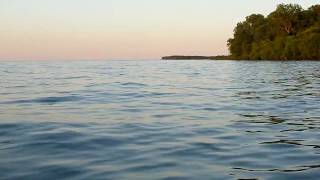 preview picture of video 'Kayaking off of Kellys Island on Lake Erie'