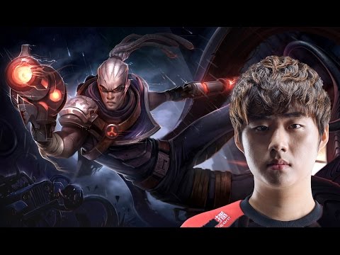 SKT Bang as Lucian/Thresh vs Ezreal/Camille bot S7