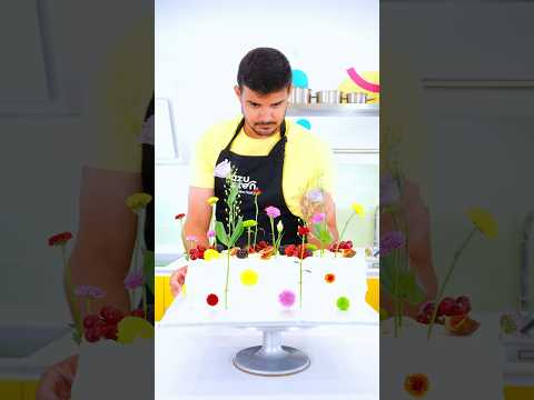 Floral Wedding Long Cake | Floral wedding cake #longcake #weddingcake #Granadaweddings