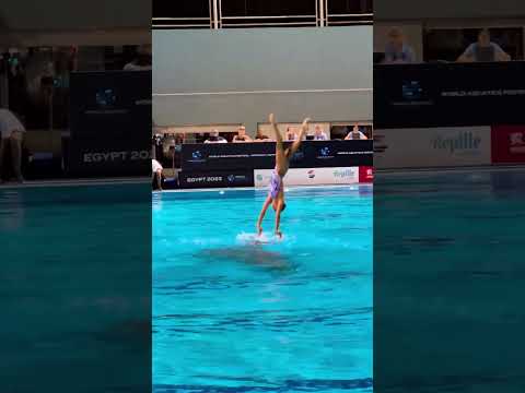 Плавание Australia amazing lifts during the Acrobatic routine at the #ArtisticSwimming World Cup