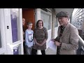 Kramers boodschappenkarretje: Sushi en cadeaus voor Brigitte en haar jarige zoon