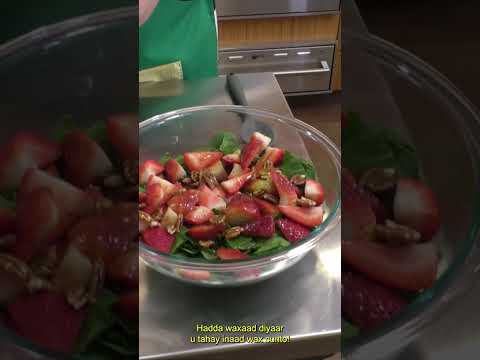KC Fresh Rx - Cooking Spinach, Strawberry and Pecan Salad - Somali