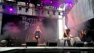 BATTLE BEAST   &quot;I Want The World... And Everything In It&quot; LIve at Jalometalli 2015 4K 2160p