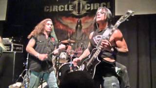 Lights out - CIRCLE II CIRCLE