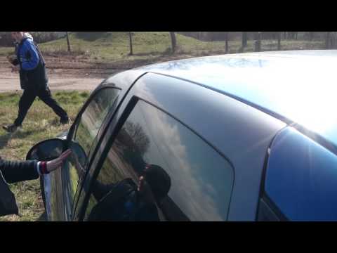 Trošku vetra vo vlasoch