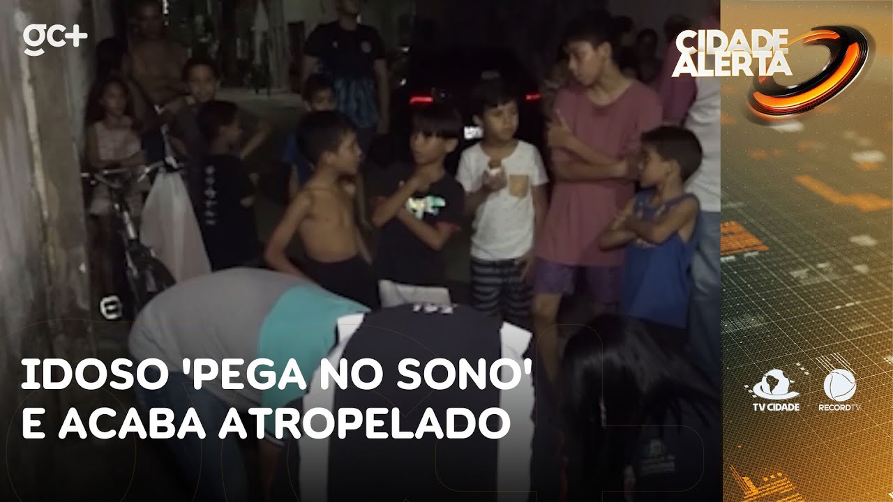 Idoso 'pega no sono' com metade do corpo para a rua e acaba atropelado | Cidade Alerta CE