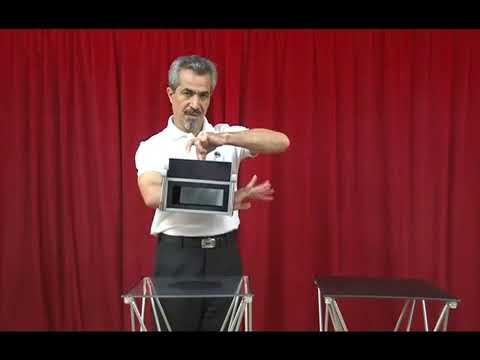 Arm Guillotine by Tora - Bühnenillusion - Zaubertrick für Halloween