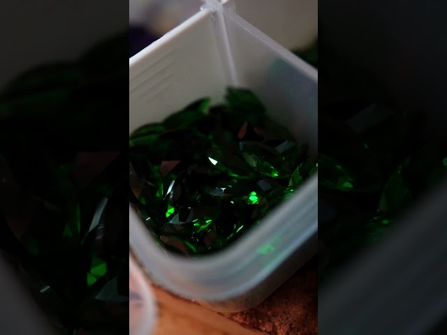 Vídeo relacionado con GAUEIOUR Anillo de Plata Aragorn Barahir Clásico Anillos de Piedra Verde para Hombres, Joyería de Decoración de Gemas Novela Doble Serpiente Enrollada Accesorios de Moda Elfo Terran (Talla 7)