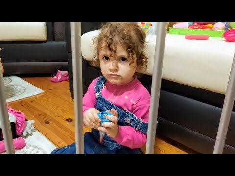 Nilda Nevra Bebeğin Oyuncak Hapishanesi Oyunu!