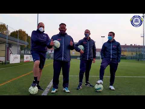 #iomiallenoacasa - il trailer