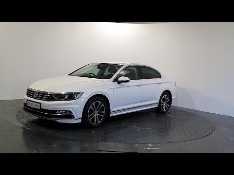 182DL43 - 2018 Volkswagen Passat HL 1.6TDI M6F 120HP 4DR
