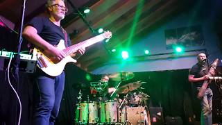 Stick Men Havana 20170815  Crack in the Sky