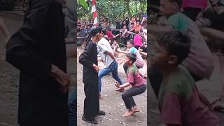 Download lagu Cakilan Mantap Terbaik👍 Bocil Penonton Ebeg Turonggo Wulung Sari mp3