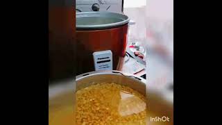 Cook rice and dal together in electric rice cooker