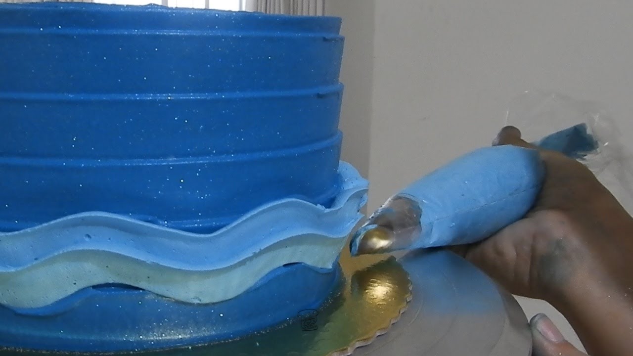 Bolo Baby Shark muito lindinho