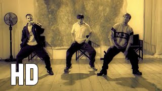 911 - Bodyshakin&#39;