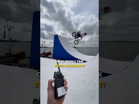 Tak tohle je extrémní výzva 🫨 #redbull #bike #extremesports #biker