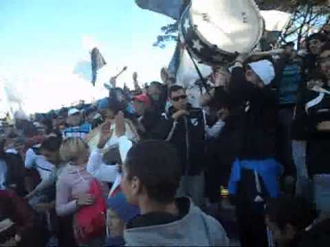 "Recibimiento, Gol y Varios | Danubio vs Wanderers FINALES 2014" Barra: Los Danu Stones &bull; Club: Danubio