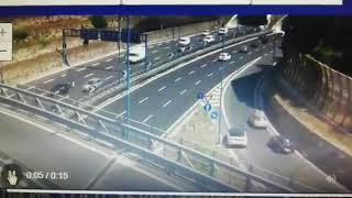 follia-in-tangenziale-inversione-in-rampa-d-accelerazione