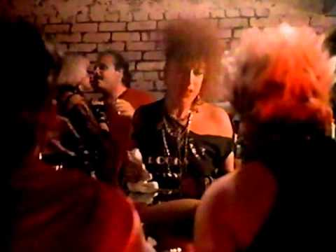 Siouxsie & The Banshees - Cities In Dust - Out Of Bounds - 1986