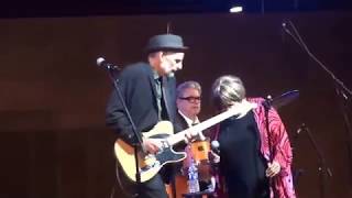 Mavis Staples - I&#39;ll Take You There (2018 Chicago Blues Fest)