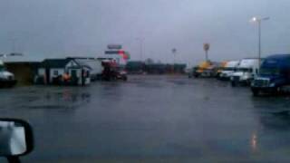 preview picture of video 'Grabbing Breakfast at Truck Stop West of Memphis in Arkansas'
