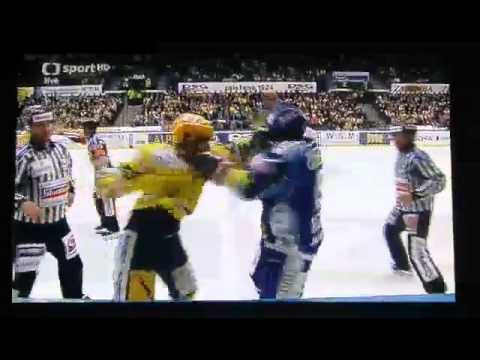 PSG Zlín- Kometa Brno-Kubiš vs Kováčik fight (play off 6.z)