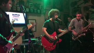 SUD - Di Makatulog (Live at Route 196)