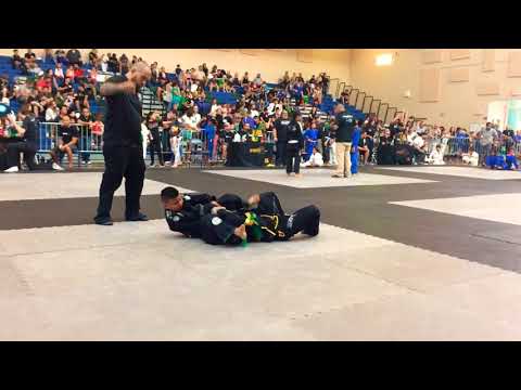 Grappling x The Boy #20