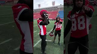 POV: YOU'RE A CFL QUARTERBACK ???? | Vernon Adams Jr. Tries Meta Glasses #football #quarterback #cfl