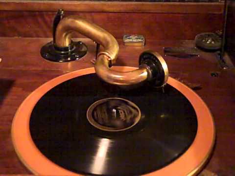 IRVING AARONSON'S COMMANDERS PHIL SAXE - YA GOTTA KNOW HOW TO LOVE - ROARING 20'S VICTROLA 8-30