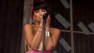 Lily Allen | Somewhere Only We Know (Live Performance) Glastonbury Festival 2014