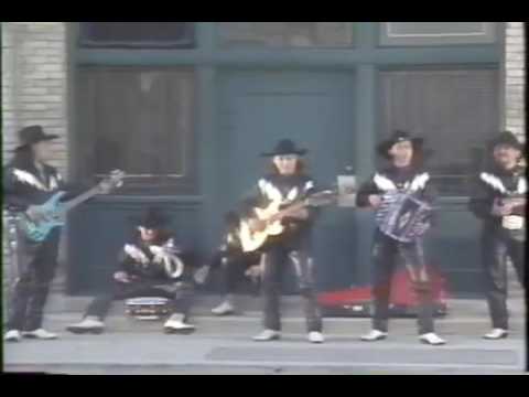 Arrepiéntete  (video oficial) TiranoS del norte