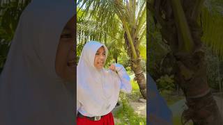 Download lagu Menurut kalian muka Zia ngeselin apa gak #fyp #komedi #lucu #fhirzia #masukberanda #comedy #funny mp3