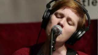 Allo Darlin&#39; - Wonderland (Live on KEXP)