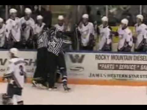 Aaron Boogaard vs Brad Cole WHL Sept 23/05