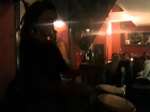 House Music with live Percussion