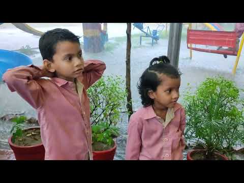 school me raining day ka luft