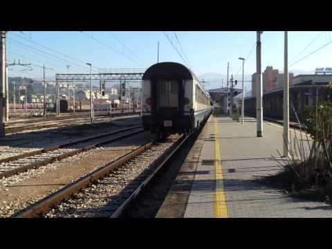 Reg 21619 e IC 534 in partenza da Terni