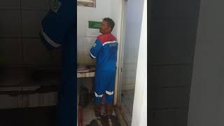 Download lagu Ojo nesu nesu, koncoku 🤣 #funnyvideo #shorts #shortvideo mp3