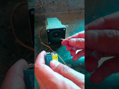Test the polarity of a speaker with a 9v battery; Find out +/-, positive/negative of a speaker