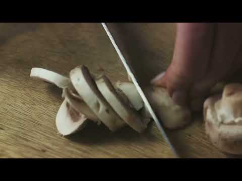 Exploring the Enoki Mushroom: A Comprehensive Guide