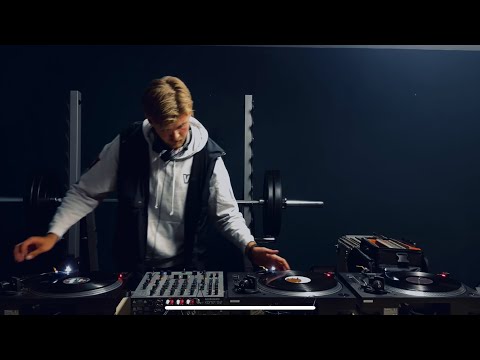 Techno Basement Vinyl Mix  (3-decks)