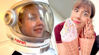 MAKING SPACE SHIPS AND ICE CREAM OUT OF PAPER!