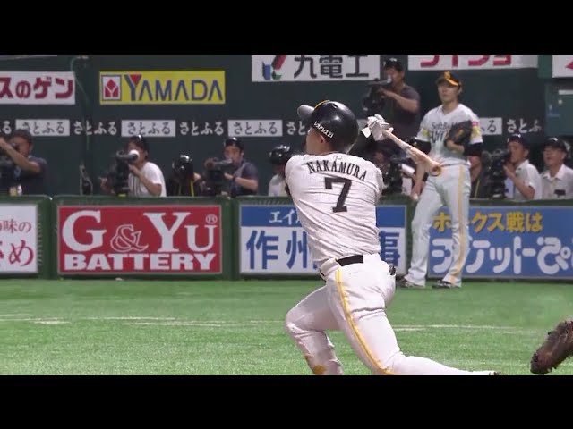 【3回裏】自身初2桁本塁打!! ホークス・中村晃の第10号3ラン‼ 2018/8/12 H-F