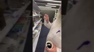 صورة رأي الشيخ مشهور بن حسن آل سلمان -حفظه الله- في بعض كتب د. إبراهيم ملا خاطر العازمي