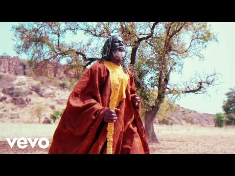 A écouter en préparant Panna cotta aux berlingots à la cerise et bigarreaux confits