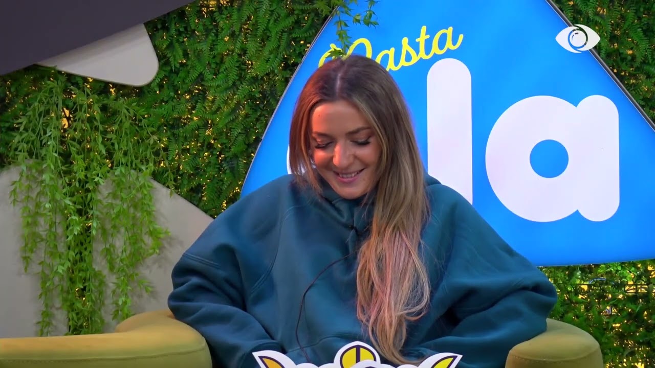 Rogerti version femër…/ Nikol për Juelën