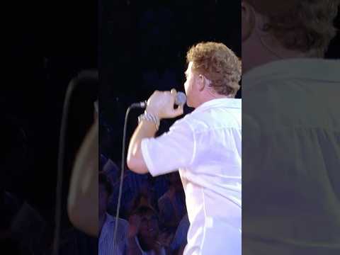 Stars – Live in Sicily, 2003 🎤 #SimplyRed