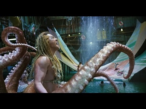 チャウ・シンチー監督最新作『人魚姫』本編映像。板前に扮したタコ人間の手足が…。
